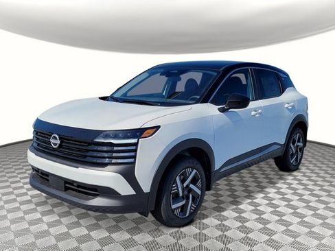 New 2025 Nissan Kicks SV image 1