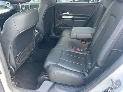 Used 2024 Mercedes-Benz GLB 250 image 21