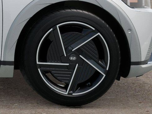 New 2026 Hyundai Ioniq 5 Limited image 8