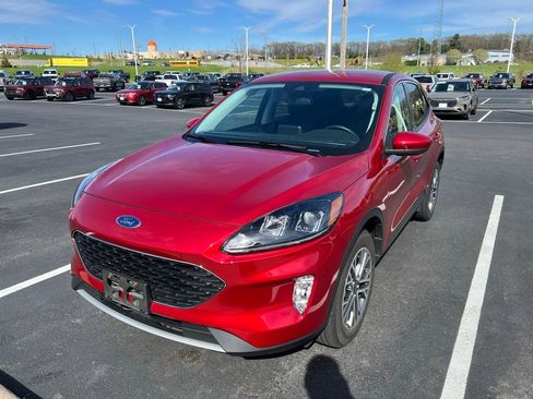 Certified 2022 Ford Escape SEL AWD/4WD image 3