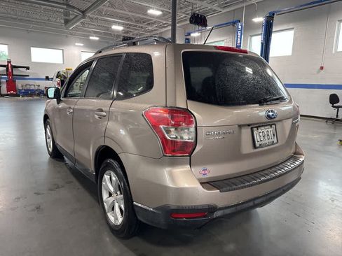 Used 2014 Subaru Forester 2.5i Premium w/ Popular Package #2 AWD/4WD image 2