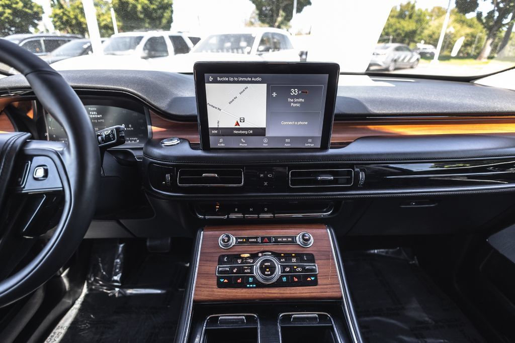 Used 2020 Lincoln Aviator Reserve w/ Equipment Group 202A AWD/4WD image 28