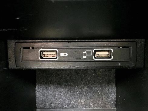 Used 2018 Mercedes-Benz GLA 250 4MATIC image 26