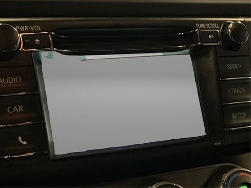 Used 2017 Toyota RAV4 LE image 23