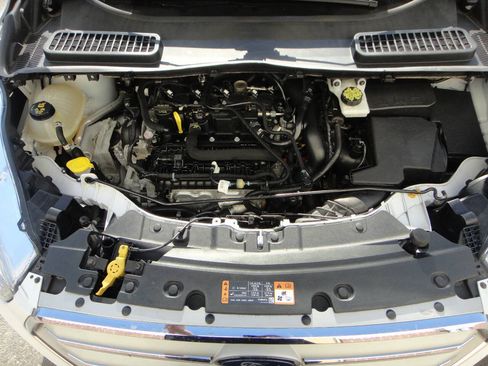 Used 2019 Ford Escape SE AWD/4WD image 16