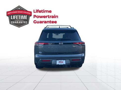 New 2026 Nissan Pathfinder SL w/ SL Premium Package image 6