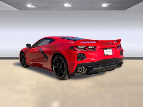 Used 2021 Chevrolet Corvette Stingray Preferred Cpe w/ Z51 Performance Package image 3