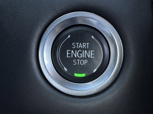 Used 2024 GMC Yukon Denali Ultimate image 22