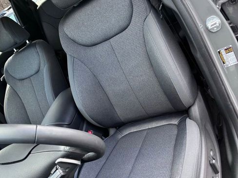 Used 2023 Hyundai Santa Fe SEL image 18