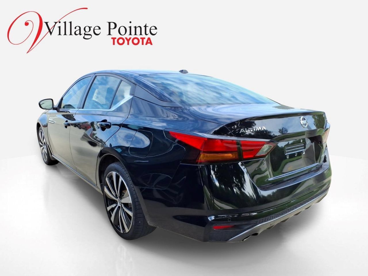 Used 2020 Nissan Altima 2.5 SR w/ Premium Package AWD/4WD image 5