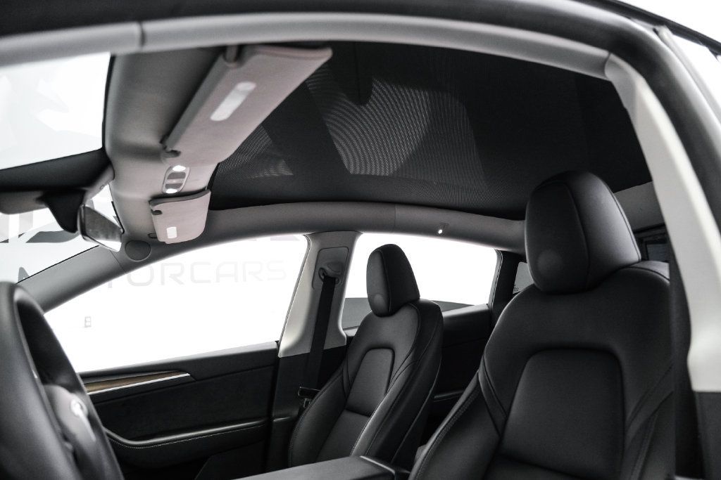 Used 2024 Tesla Model Y Performance AWD/4WD image 5