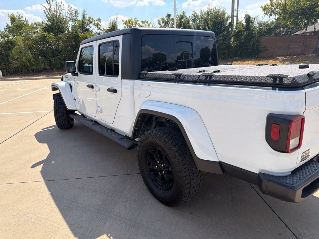 Used 2022 Jeep Gladiator Sport AWD/4WD image 5