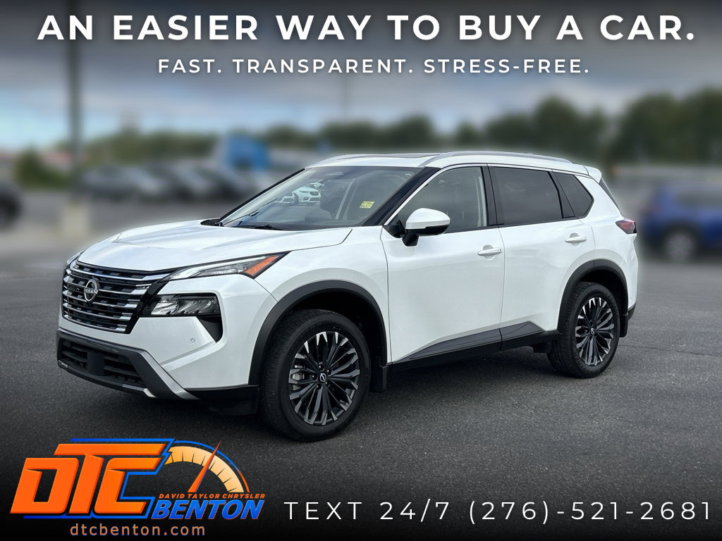 Used 2025 Nissan Rogue SL w/ Tech Package FWD image 7