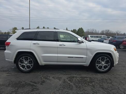 Used 2021 Jeep Grand Cherokee Overland AWD/4WD image 9
