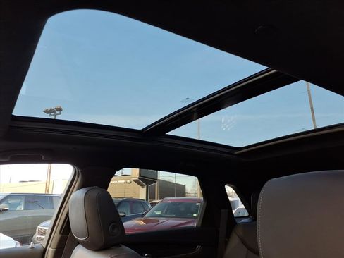 Certified 2023 Cadillac XT5 Premium Luxury image 17