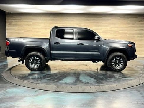 Used 2023 Toyota Tacoma TRD Off-Road w/ Technology Package AWD/4WD image 24