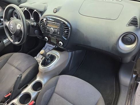 Used 2011 Nissan Juke SV w/ Chrome Pkg FWD image 13