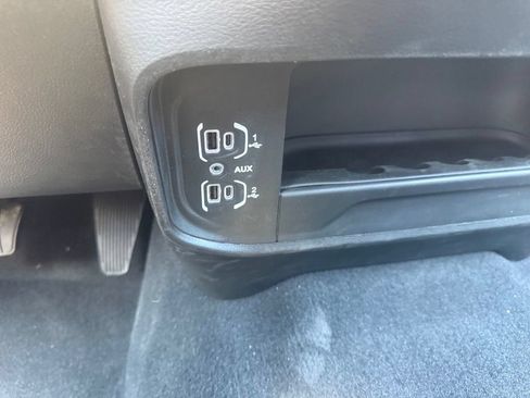Used 2025 RAM 2500 Tradesman w/ Safety Group AWD/4WD image 33