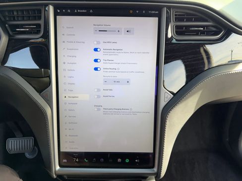 Used 2018 Tesla Model X 75D image 28