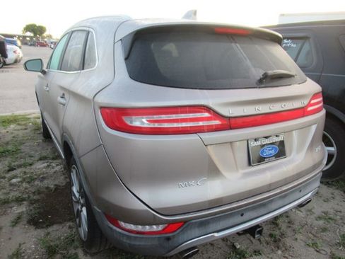 Used 2018 Lincoln MKC Reserve w/ Lincoln MKC Climate Package FWD image 4