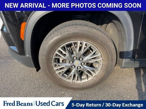Used 2024 Chevrolet Traverse LS FWD image 5