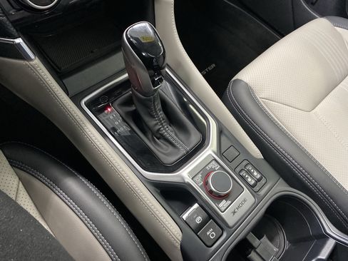 Used 2024 Subaru Forester Limited image 15