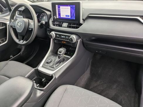 Used 2024 Toyota RAV4 AWD Hybrid image 32