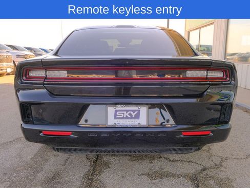 Used 2025 Dodge Charger R/T w/ Quick Order Package 25M R/T image 6