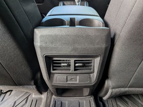 Used 2024 Chevrolet Colorado LT w/ LT Convenience Package RWD image 33
