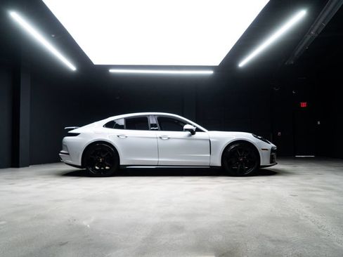 Used 2025 Porsche Panamera 4 AWD/4WD image 9