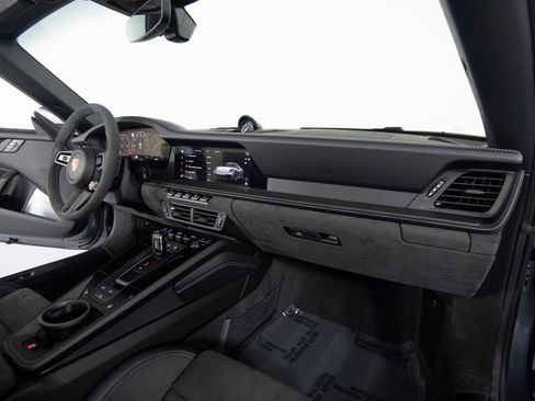 Certified 2026 Porsche 911 Carrera GTS image 36