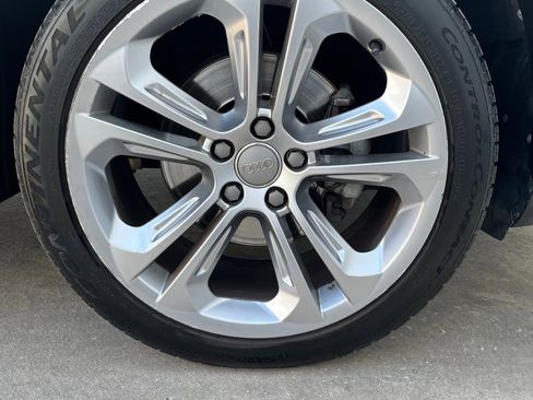 Used 2015 Audi Q3 2.0T Prestige w/ Prestige Package AWD/4WD image 26