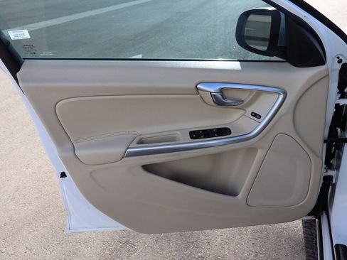 Used 2015 Volvo S60 T5 Premier image 23