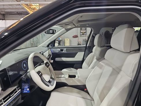 New 2026 Hyundai Santa Fe Limited image 16