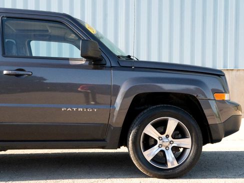 Used 2017 Jeep Patriot High Altitude image 7