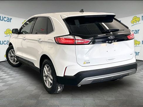 Used 2023 Ford Edge SEL image 4