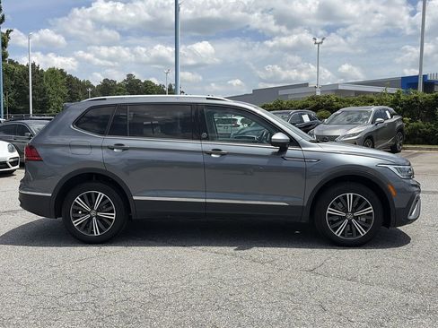 Used 2024 Volkswagen Tiguan Wolfsburg Edition AWD/4WD image 8