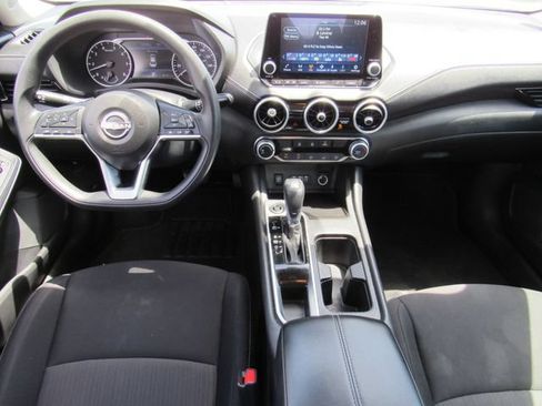 Used 2024 Nissan Sentra SV FWD image 15