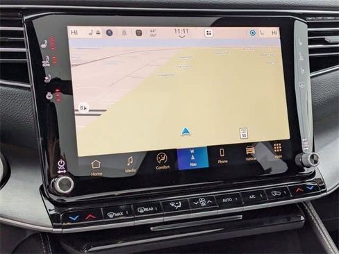 New 2026 Jeep Grand Wagoneer L 4WD w/ Premium Group I image 13