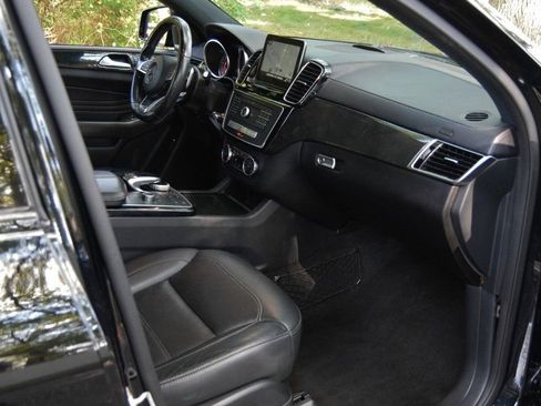 Used 2018 Mercedes-Benz GLE 43 AMG 4MATIC w/ Premium 3 Package image 22