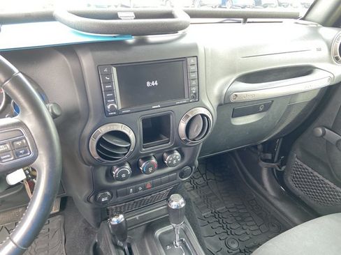 Used 2018 Jeep Wrangler Unlimited Sport AWD/4WD image 22