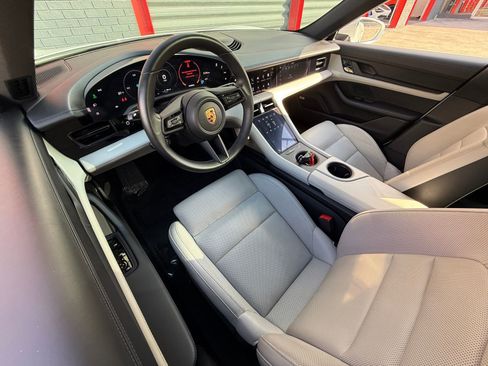 Used 2020 Porsche Taycan 4S w/ Premium Package image 17