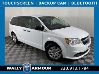 Used 2019 Dodge Grand Caravan SE w/ UConnect Hands-Free Group image 1