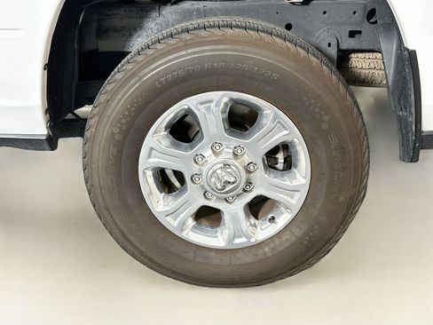 Used 2020 RAM 2500 Big Horn RWD image 11