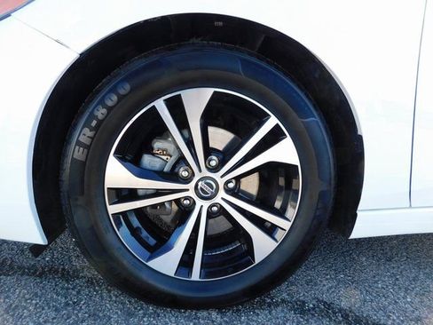 Used 2023 Nissan Sentra SV image 10