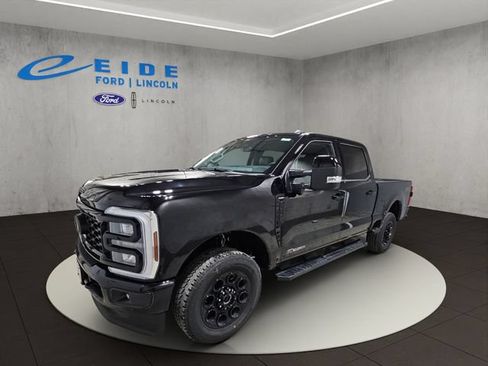 New 2026 Ford F350 Lariat w/ Black Appearance Package AWD/4WD image 2