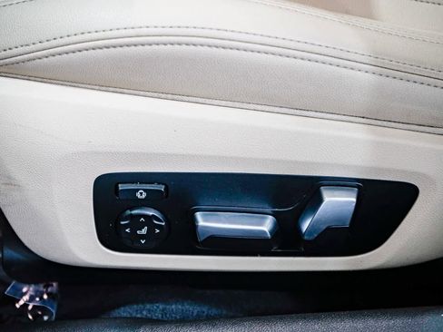 Used 2020 BMW 330i Sedan w/ Convenience Package image 20