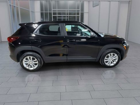 Used 2023 Chevrolet TrailBlazer LS image 9