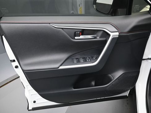 Used 2025 Toyota RAV4 XSE image 11