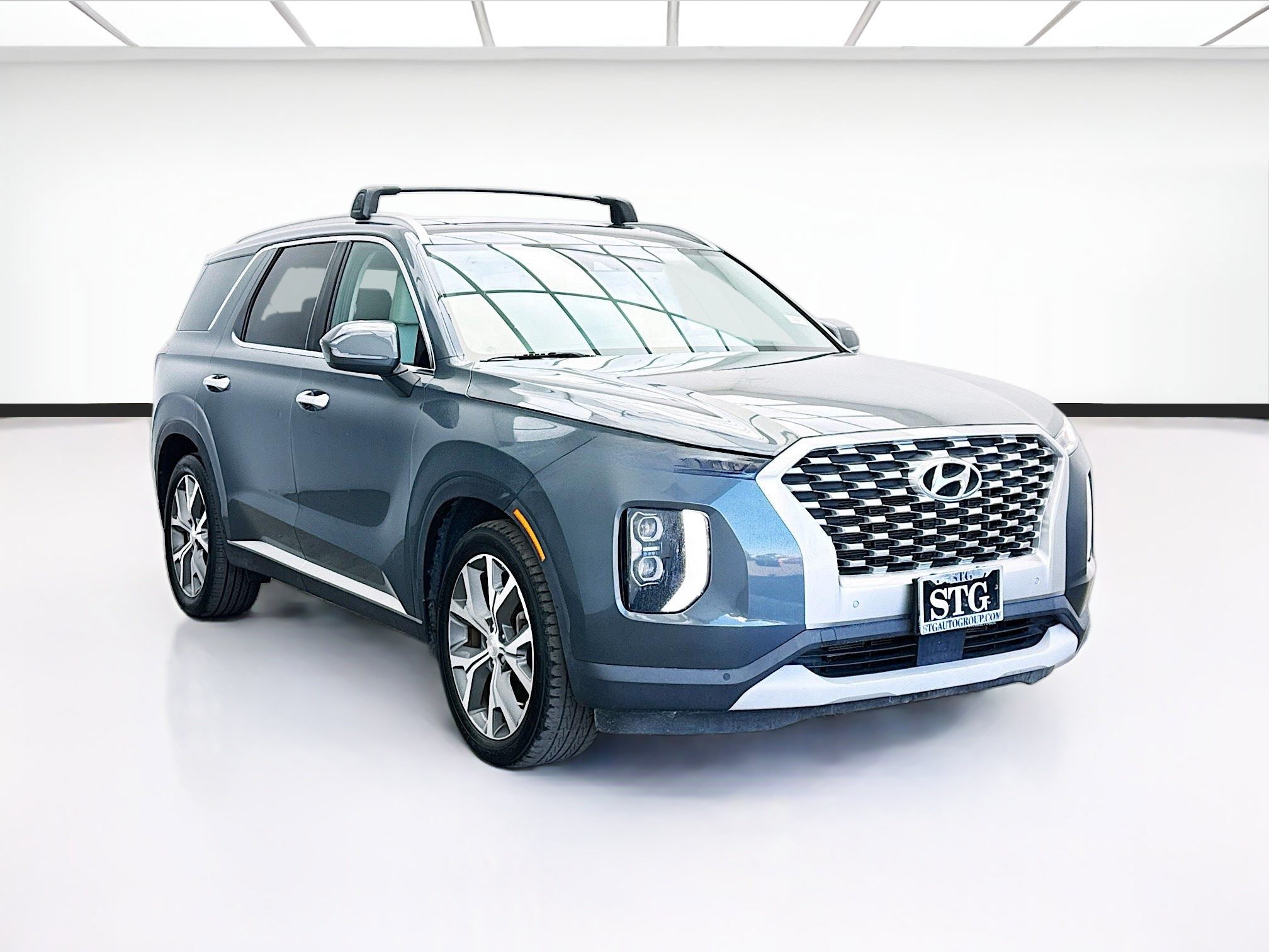 Used 2022 Hyundai Palisade SEL w/ Premium Package FWD image 3